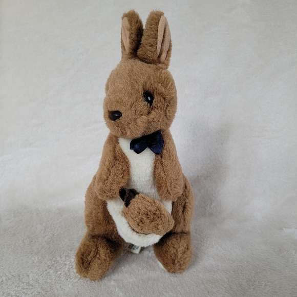 Vintage Kangaroo and baby with bowtie Toy Hut Australian plush - Picture 4 of 10